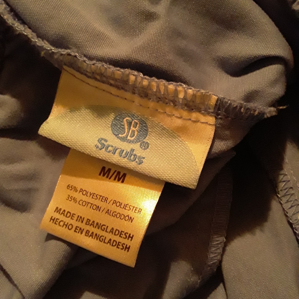 Scrub Set - Picture 2 of 3